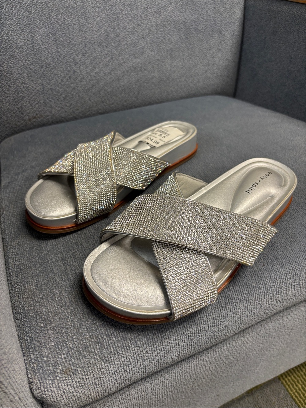NWT Easy Spirit SEJUDYs Glittering Silver Slip On Sandals Criss Cross Straps 8.5 - Picture 15 of 16